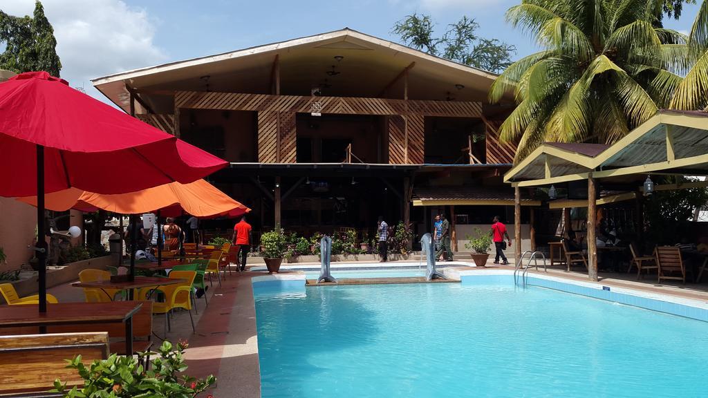 Sir Max Hotel Kumasi Exterior foto